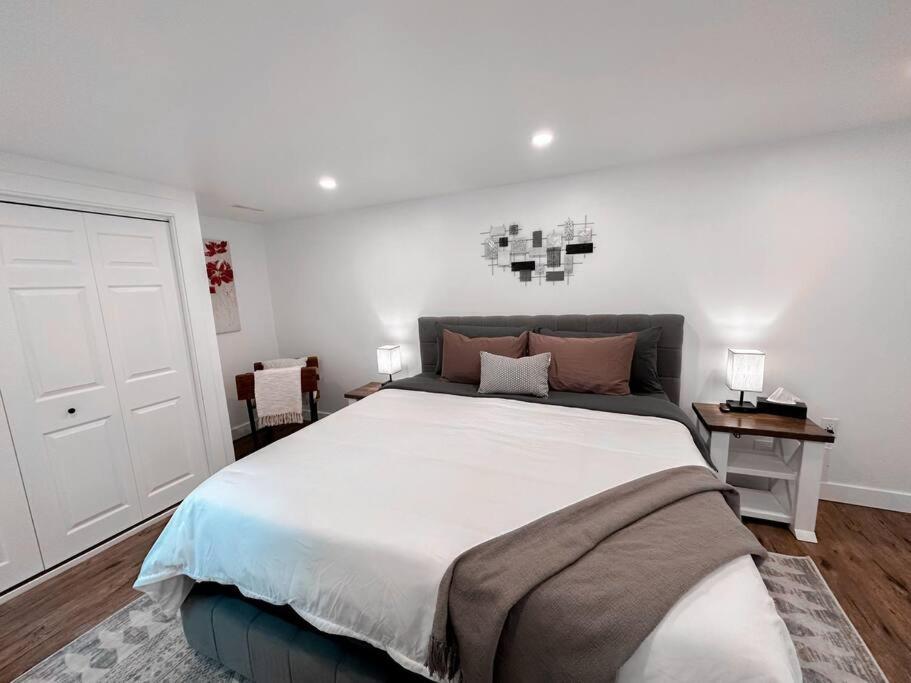 The Victoria Suite In Elora- King Bed Exteriör bild