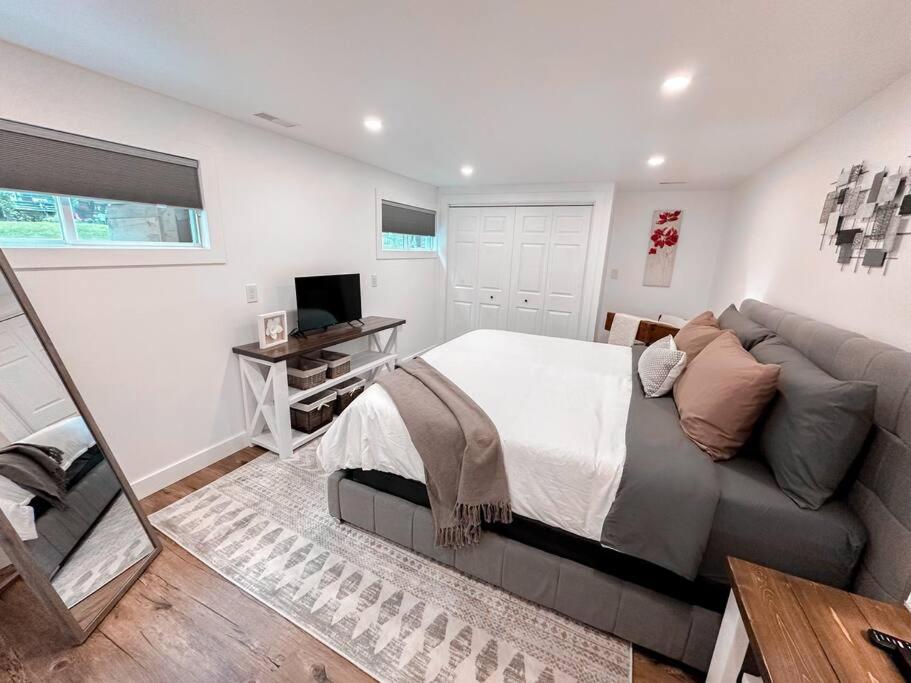 The Victoria Suite In Elora- King Bed Exteriör bild
